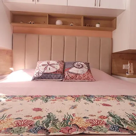 Perla 1-seaview Apartment
